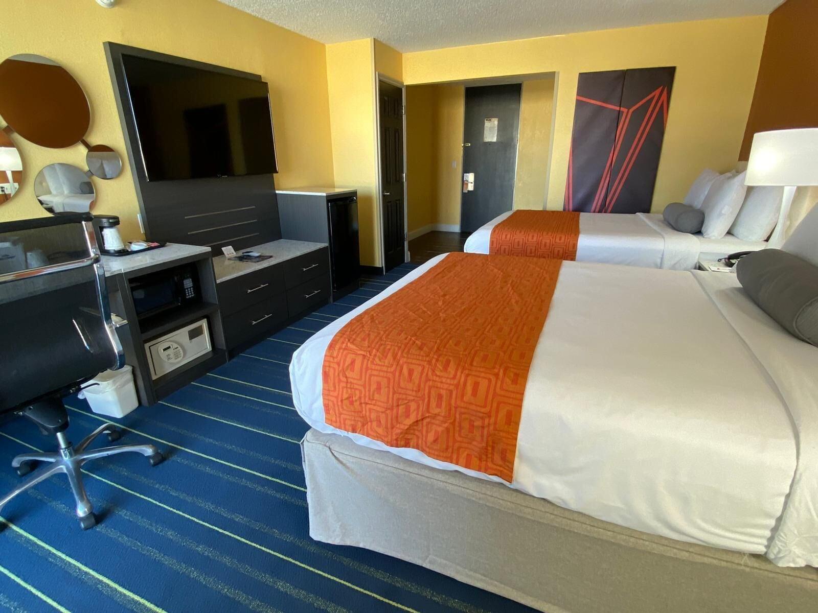 Hotel Howard Johnson By Wyndham Nj Clifton